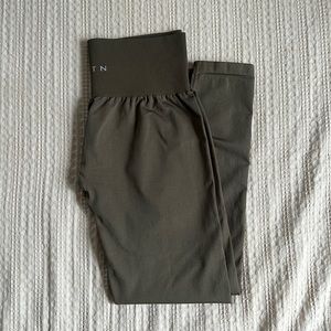 Olive Solid Seamless Leggings